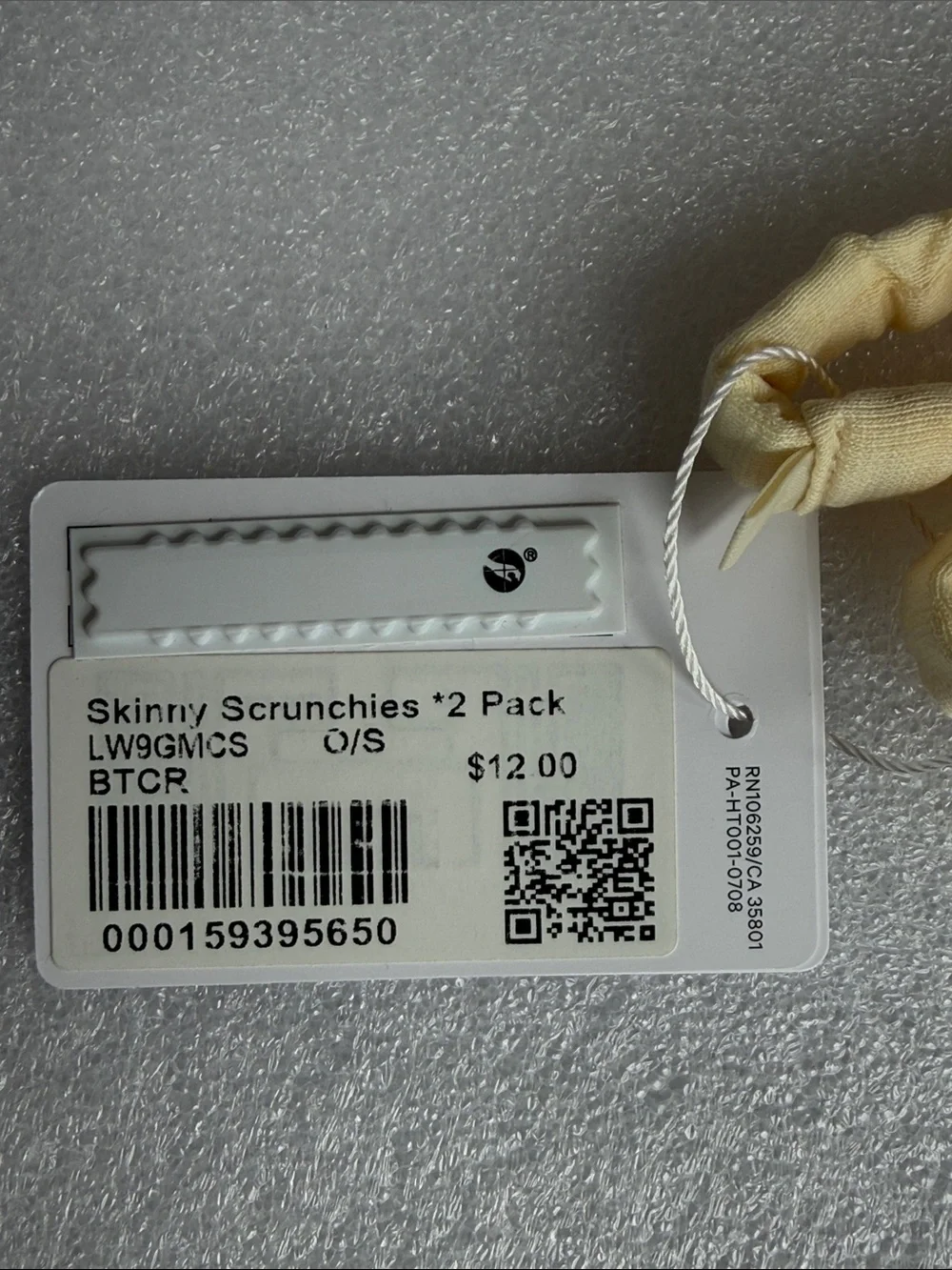 🆕 LULULEMON Skinny Scrunchies 2 Pack BTCR Butter Cream NWT